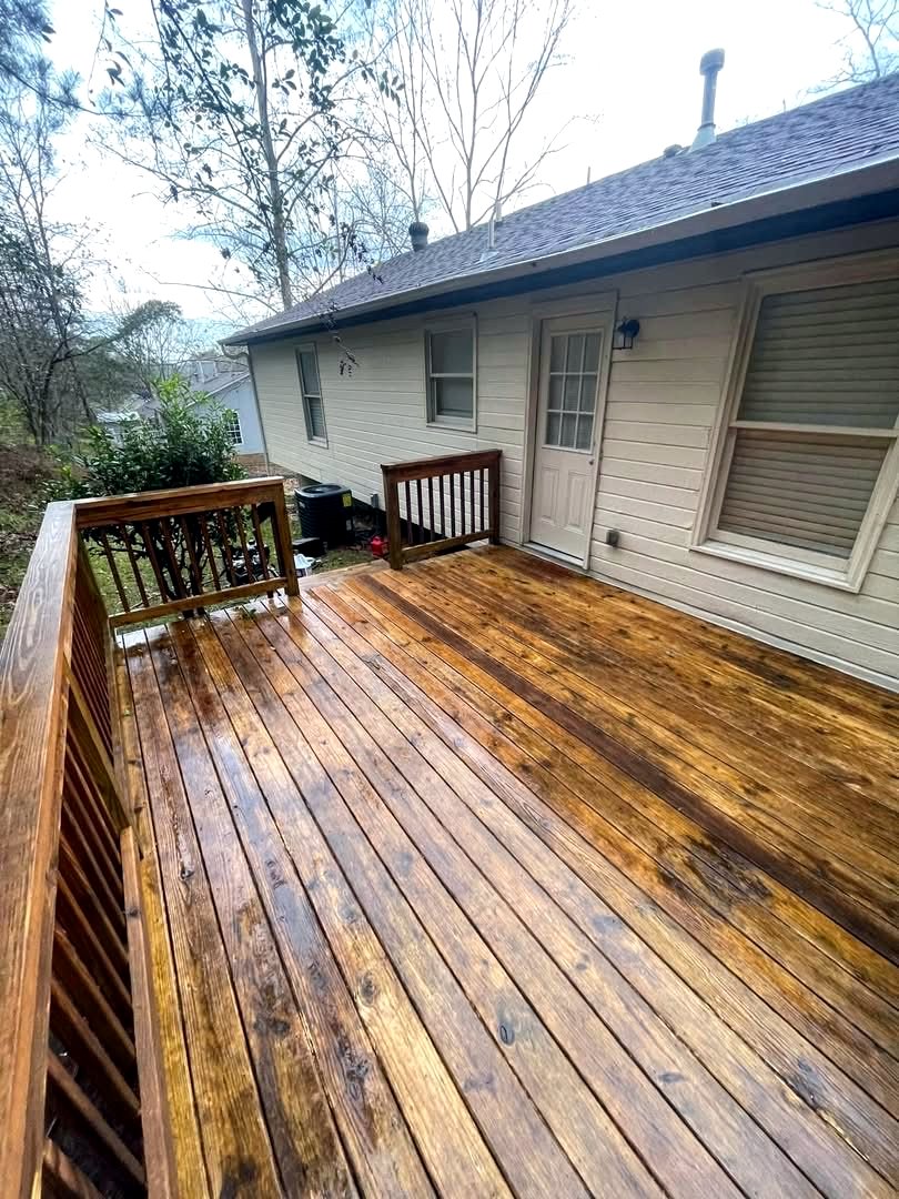 Same wood deck after cleaning, bright and clean